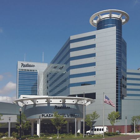 Radisson Plaza Hotel And Suites Каламазу Екстер'єр фото